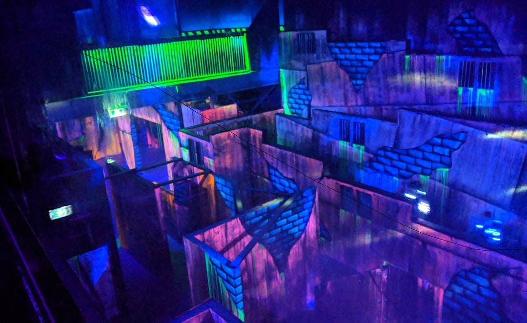 Edmonton Laser Tag, Mini Paintball, VR Escape Rooms and eSports Laser